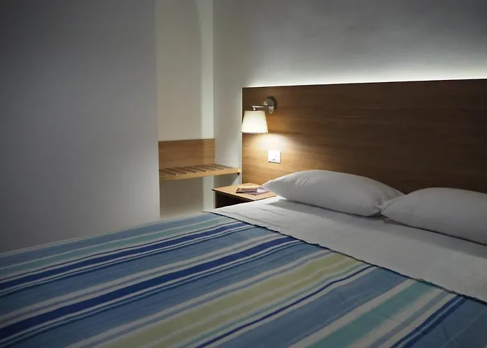 Le Omeriche Dimore Di *