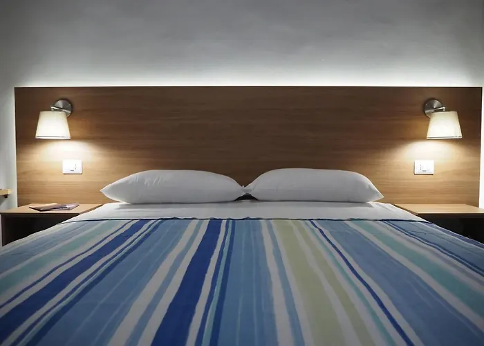 Le Omeriche Dimore Di Aci Trezza